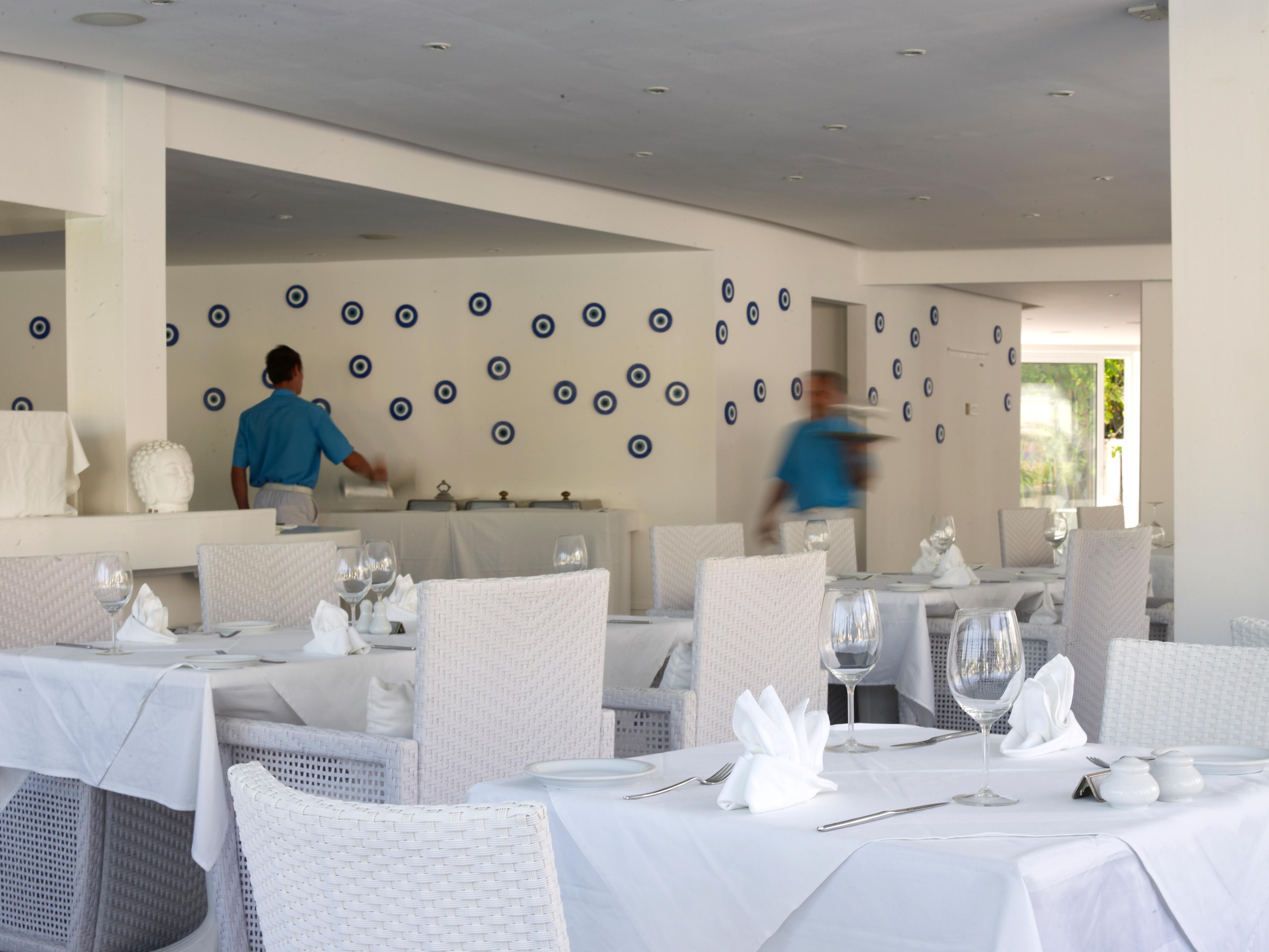 So White Beach Resort Айя Напа Екстериор снимка