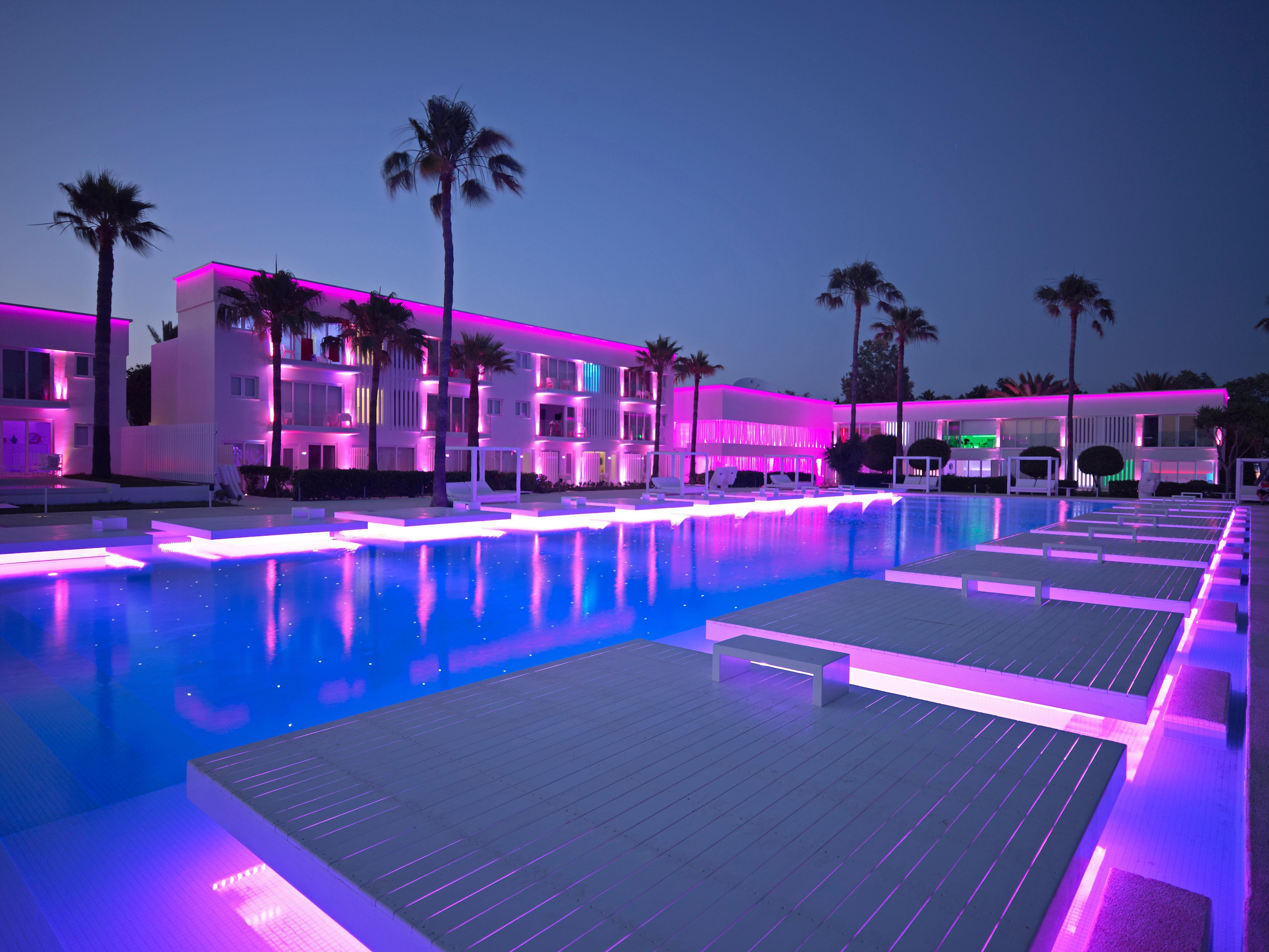 So White Beach Resort Айя Напа Екстериор снимка