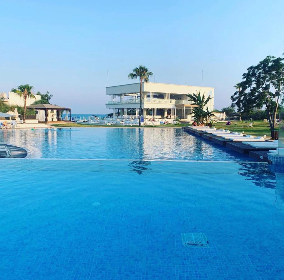 So White Beach Resort Айя Напа Екстериор снимка